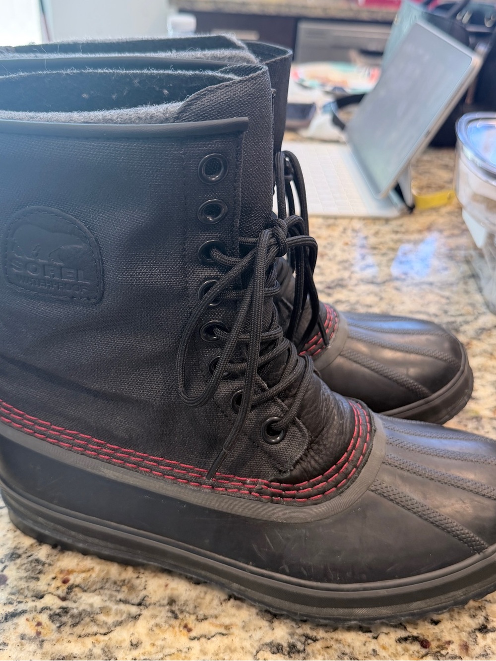 Sorel 1964 Premium T CVS boots in black and sail red size: 9 - Picture 4 of 9